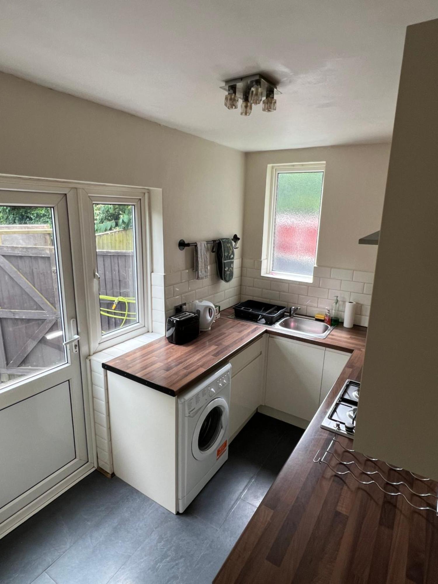 20Mins To Bakerst, Harry Potter & Wembley Stadium! Apartment Northwood  Luaran gambar